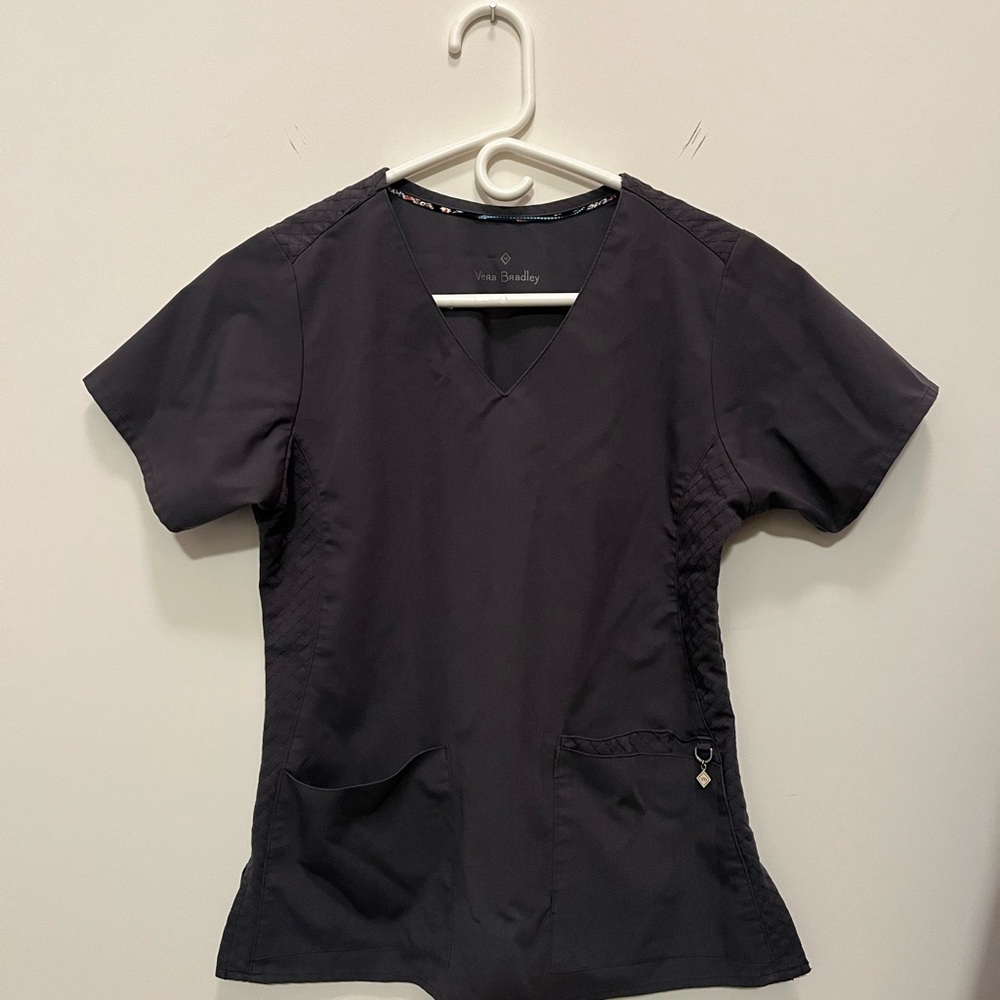 Vera Bradley Halo scrub top XS
